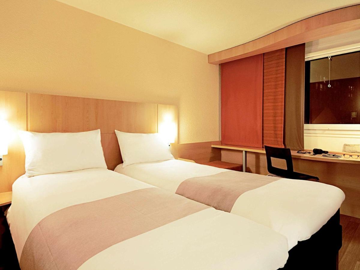 Saar City Hotel ซาร์บรึคเคน ภายนอก รูปภาพ