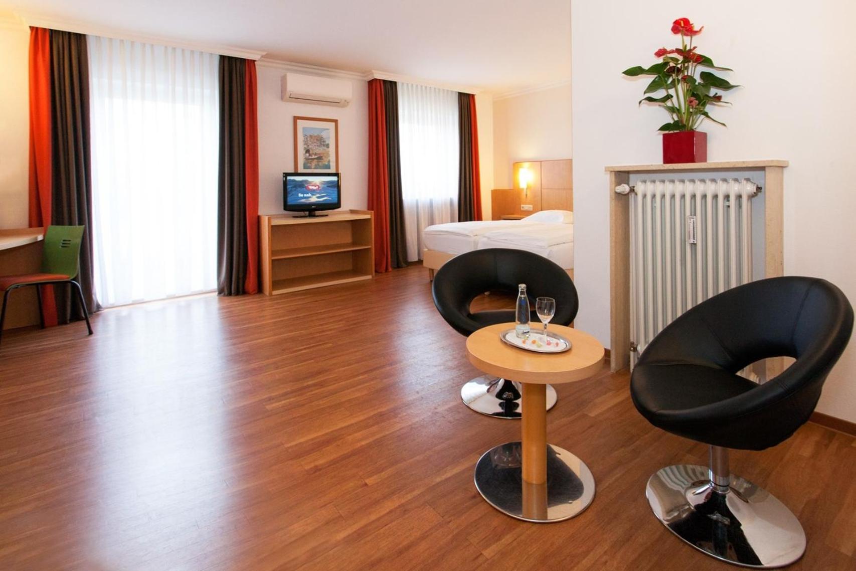 Saar City Hotel ซาร์บรึคเคน ภายนอก รูปภาพ