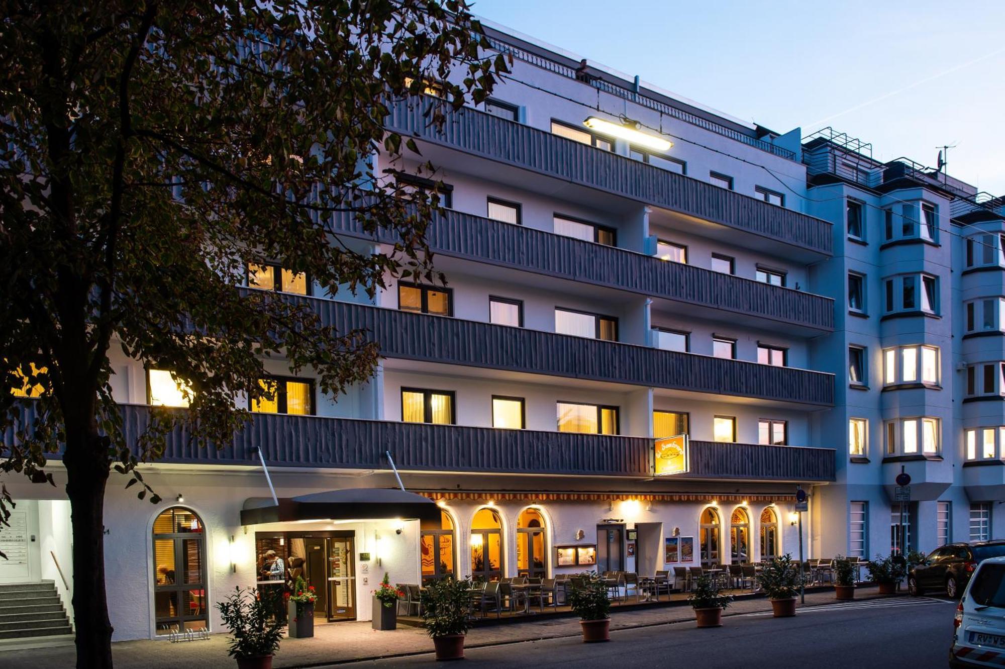 Saar City Hotel ซาร์บรึคเคน ภายนอก รูปภาพ