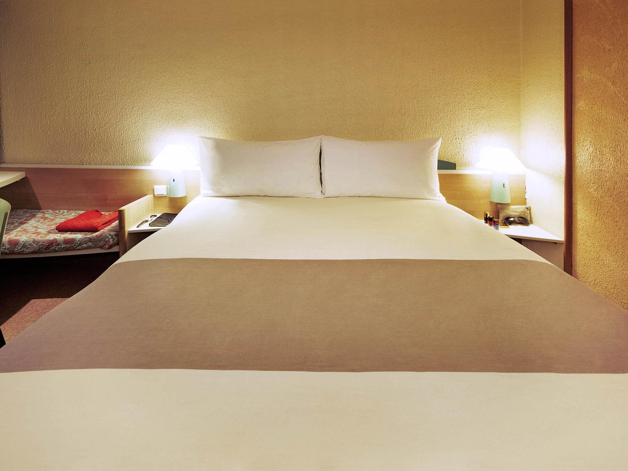 Saar City Hotel ซาร์บรึคเคน ภายนอก รูปภาพ